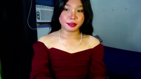 Snapshot of urasiansweet_cummer chatting on February 2025 04:14:02 AM KENDRA online show from February 2025 04:14:02 AM