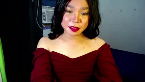 Snapshot of urasiansweet_cummer chatting on March 2025 02:15:01 AM KENDRA online show from March 2025 02:15:01 AM