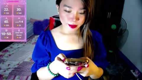 Snapshot of urasiansweet_cummer chatting on October 2025 01:45:01 AM KENDRA online show from October 2025 01:45:01 AM