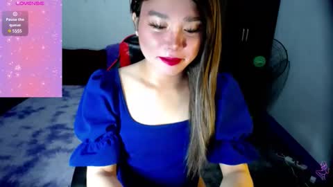 Snapshot of urasiansweet_cummer chatting on November 2025 02:22:01 AM KENDRA online show from November 2025 02:22:01 AM