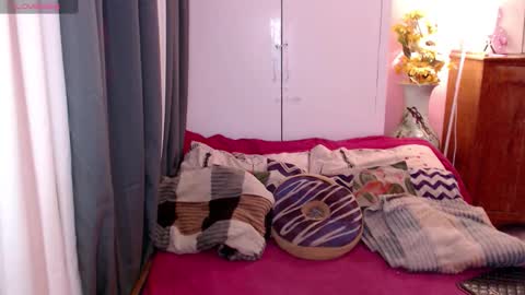 Sofia online show from January 2026 09:53:02 PM