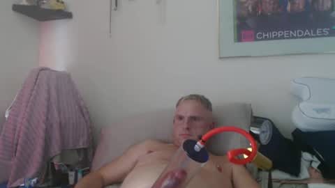 urbancowboy78 online show from October 2025 05:32:02 PM