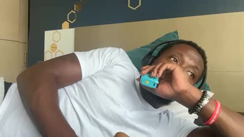 urbandick5 online show from April 2026 12:53:02 PM