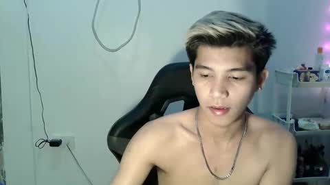 ASIANBBYBOY online show from October 2025 12:41:02 PM