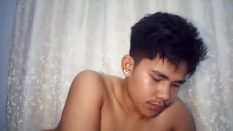 Snapshot of urcutie_asianboy chatting on November 2025 06:59:01 AM KEN online show from November 2025 06:59:01 AM