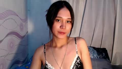 Snapshot of urdreamgirl_stephanie chatting on July 2026 01:02:01 PM stephanie online show from July 2026 01:02:01 PM