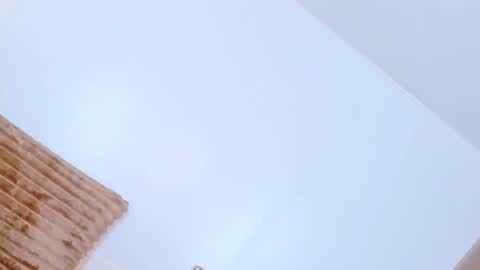 Vivi online show from November 2025 11:58:01 AM