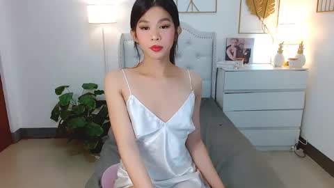 Snapshot of urfynestchina_doll chatting on February 2025 11:33:01 AM Im your doll maica online show from February 2025 11:33:01 AM