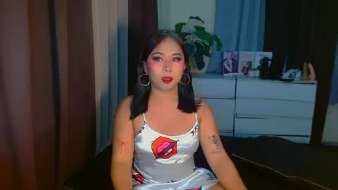 Urhoney Jennie online show from May 2026 09:00:02 PM