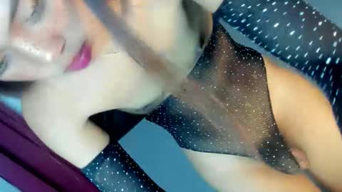 zoey noir online show from September 2025 01:18:01 AM