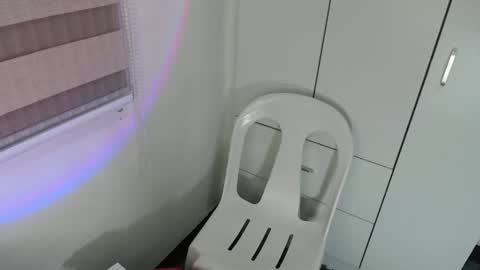 Snapshot of urhotangela chatting on November 2025 09:14:01 PM urhotangela online show from November 2025 09:14:01 PM