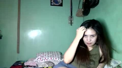 Snapshot of urhotasian4u chatting on April 2026 06:03:01 AM Jhossa online show from April 2026 06:03:01 AM