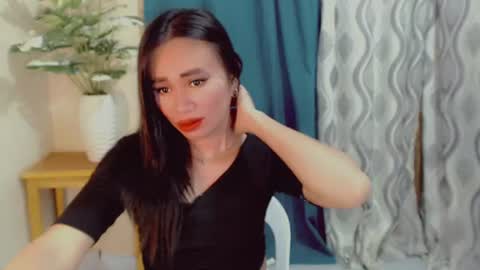 Snapshot of urlovely_che chatting on July 2026 02:16:01 AM urlovely_che online show from July 2026 02:16:01 AM