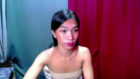 urloverjasmine_xx online show from July 2026 07:38:01 PM