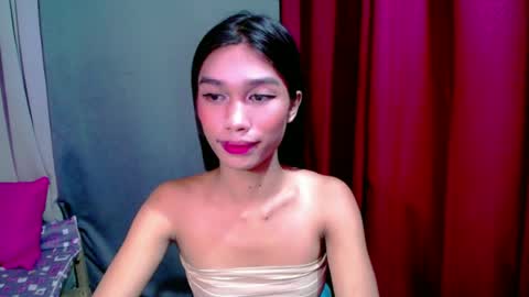 urloverjasmine_xx online show from July 2026 07:44:01 AM
