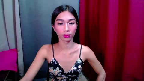 urloverjasmine_xx online show from July 2026 07:17:02 AM