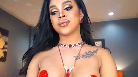 UrMajestyTyra online show from December 2024 03:49:02 AM