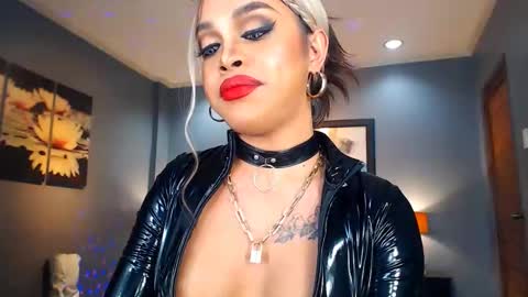 UrMajestyTyra online show from December 2024 07:56:02 AM