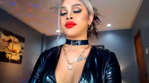 UrMajestyTyra online show from December 2024 12:52:01 AM