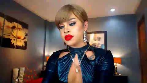 UrMajestyTyra online show from January 2025 03:32:02 AM
