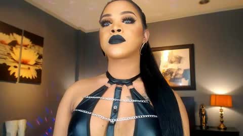 UrMajestyTyra online show from March 2026 01:11:01 AM