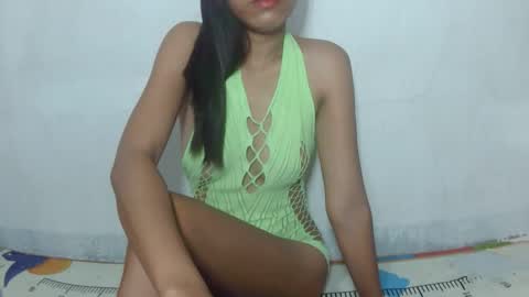 Snapshot of urmorenasexygirl4u chatting on April 2026 12:57:01 AM It me SHELLA online show from April 2026 12:57:01 AM