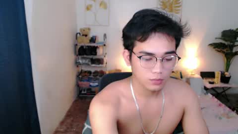 Snapshot of urpinoy_cummer chatting on November 2025 12:29:02 PM urpinoy_cummer online show from November 2025 12:29:02 PM