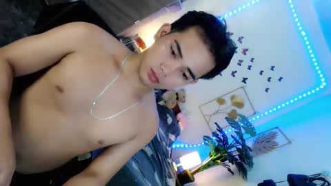 urpinoy_cummer online show from April 2026 01:38:01 PM