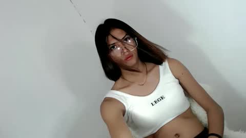 Snapshot of ursexy_diamondcum chatting on February 2026 08:54:01 AM RAZ online show from February 2026 08:54:01 AM