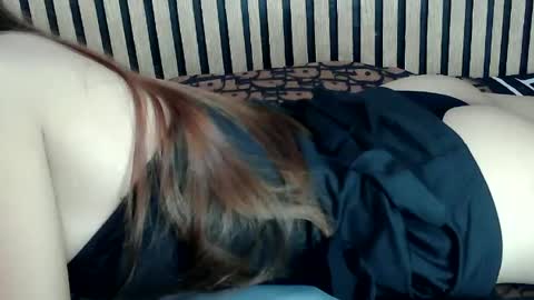 Snapshot of urskinny_girl chatting on February 2025 02:59:02 PM Jane online show from February 2025 02:59:02 PM