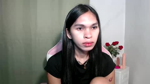 ursweet_zeviixx online show from October 2025 12:02:02 PM