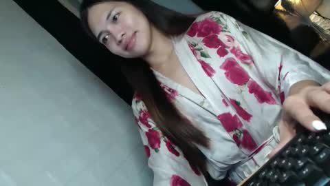 ursweetgirl thea online show from October 2025 04:15:02 PM