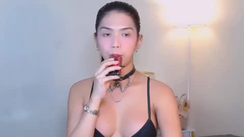 Snapshot of urwildest_margaret chatting on February 2026 10:16:01 AM urwildest_margaret online show from February 2026 10:16:01 AM