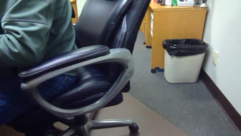 useemie online show from December 2024 12:21:02 AM