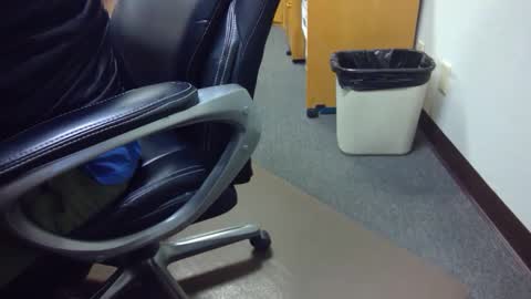 useemie online show from January 2025 10:58:02 PM