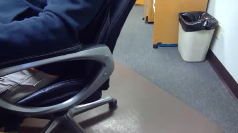 useemie online show from January 2025 11:37:02 PM