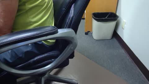 useemie online show from September 2025 07:58:02 PM