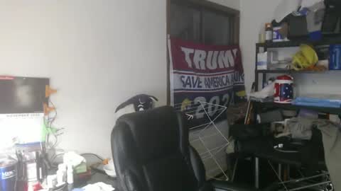 Eric online show from October 2025 09:43:01 AM