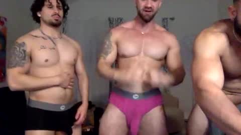 Valenci online show from October 2025 04:42:01 AM