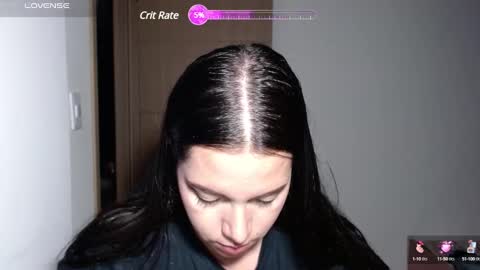 Snapshot of v_vennus chatting on March 2025 05:49:02 AM Vennus online show from March 2025 05:49:02 AM