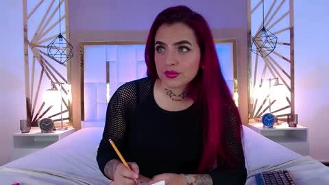 Snapshot of vaaleriee_miller_ chatting on February 2025 06:35:02 PM valeriee miller online show from February 2025 06:35:02 PM