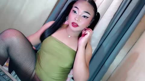Snapshot of vae_sha chatting on February 2026 01:02:01 AM JESS - DONT FORGET TO FOLLOW ME AND GIVE ME THUMBS UP online show from February 2026 01:02:01 AM