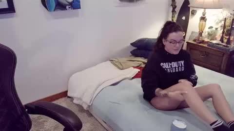 vagelicious online show from November 2025 01:33:02 PM