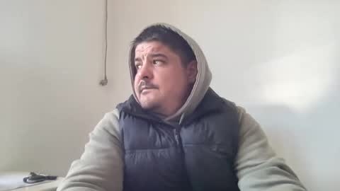 vaginalnik online show from October 2025 12:30:01 PM