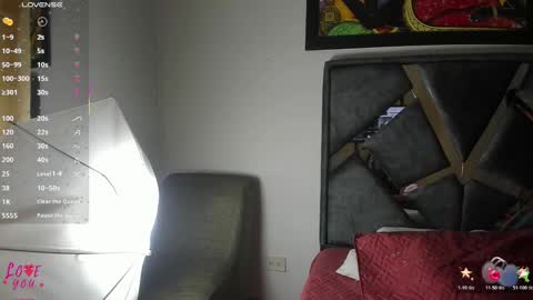 Vahiolet smith online show from November 2025 03:39:02 AM