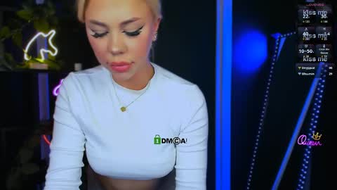 vaiolet_lovely online show from May 2026 07:02:02 AM