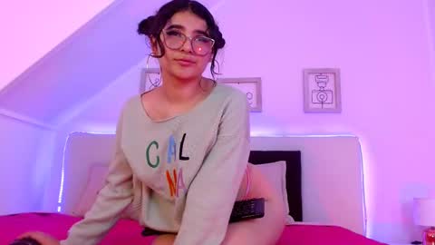 Tifanny  online show from February 2025 07:54:01 PM