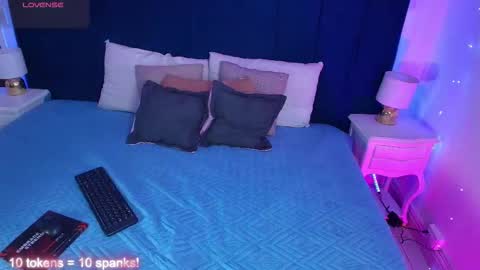 Tifanny  online show from October 2025 07:48:02 PM