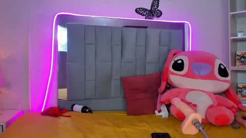 Snapshot of valen_scoott chatting on March 2025 09:24:01 PM valen_scoott online show from March 2025 09:24:01 PM