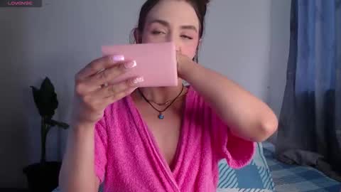 Snapshot of valen_thompson chatting on May 2026 10:17:02 PM IG-valen mendoza99 twitter valenthompson99 online show from May 2026 10:17:02 PM